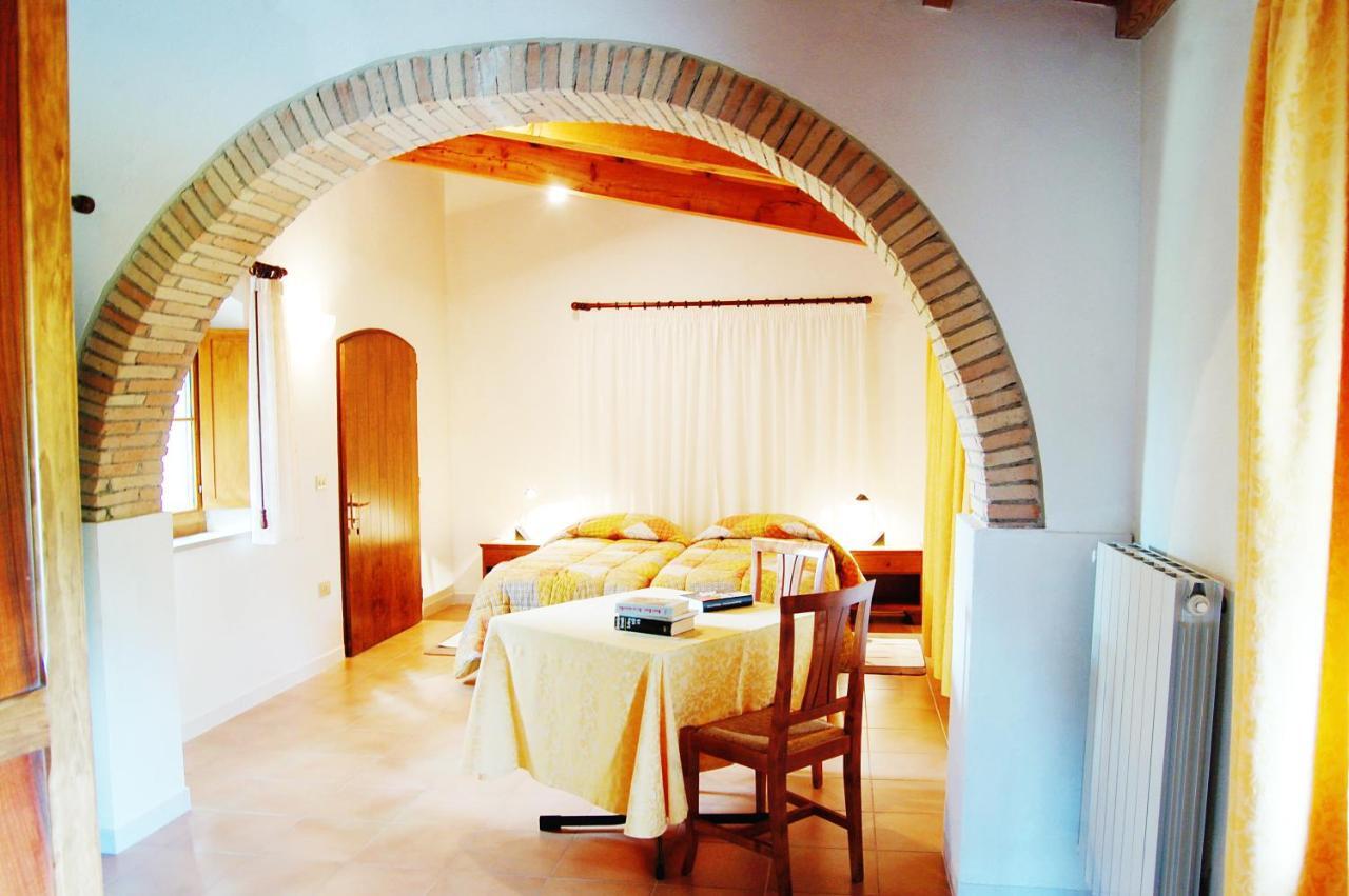 Le Valli Aparthotel Pomarance Camera foto